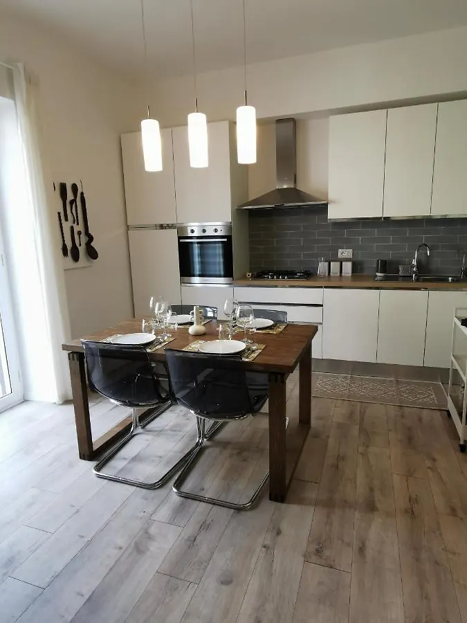 Dagnino House - Luxury Apartment In The Center Of Palerme