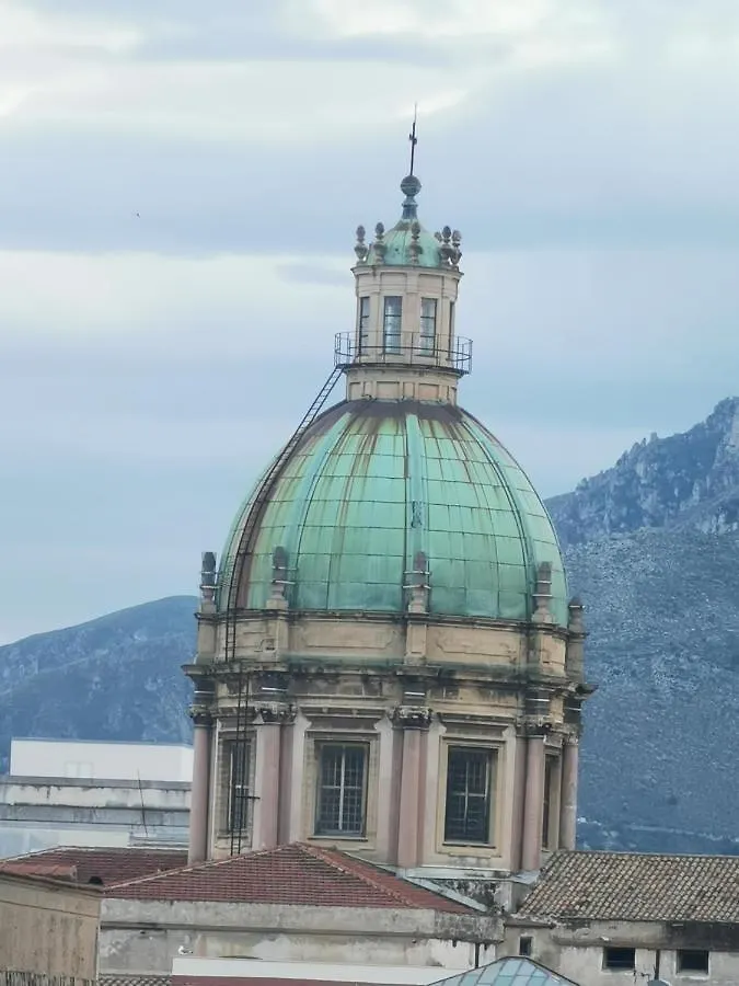 Dagnino House - Luxury Apartment In The Center Of Palerme